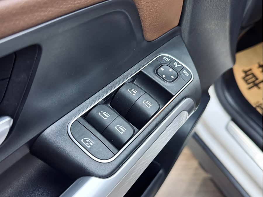 Mercedes-Benz GLB 2021 — фото 12