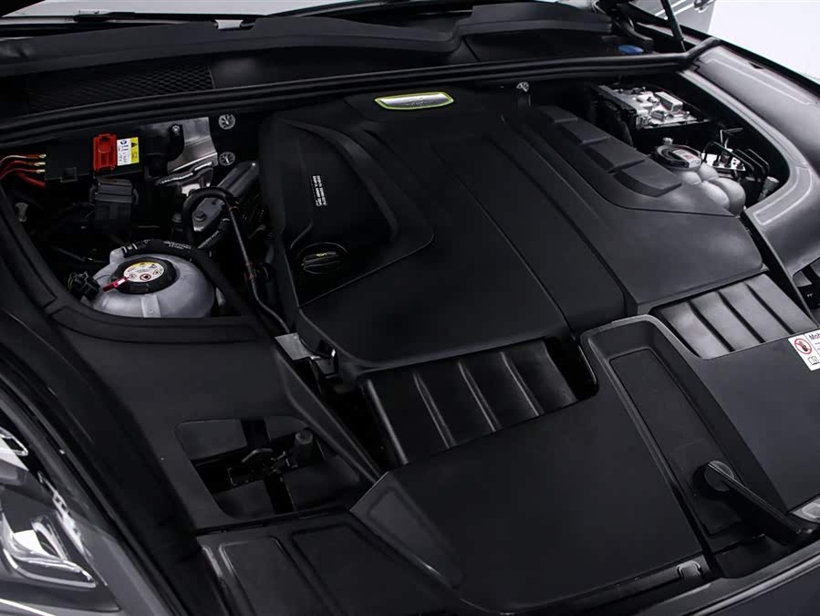 Porsche Cayenne New Energy 2023 — фото 17