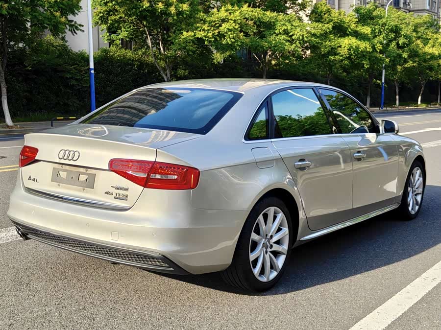 Audi A4L 2016
