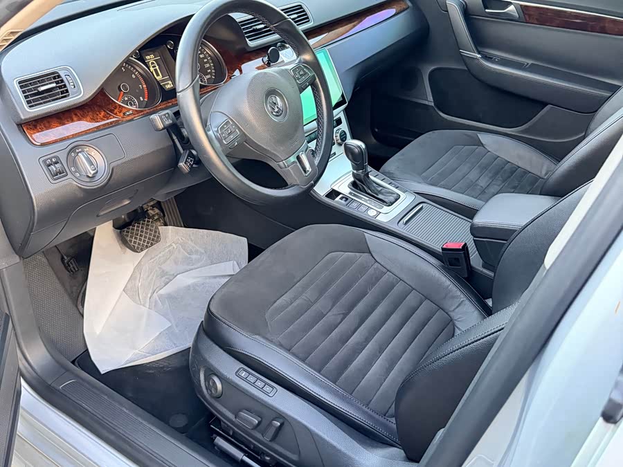 Volkswagen Magotan 2012