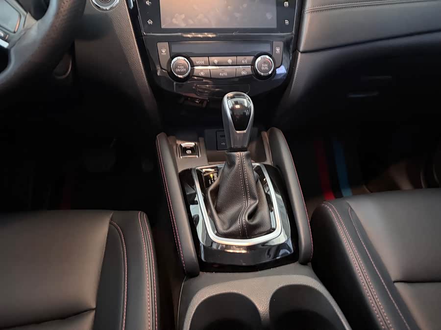 Nissan Qashqai 2023 — фото 12