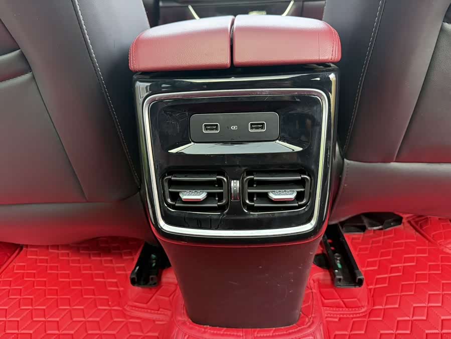 Jetour Jietu X70 PLUS 2023 — фото 14