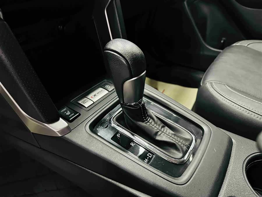 Subaru Forester 2016 — фото 14