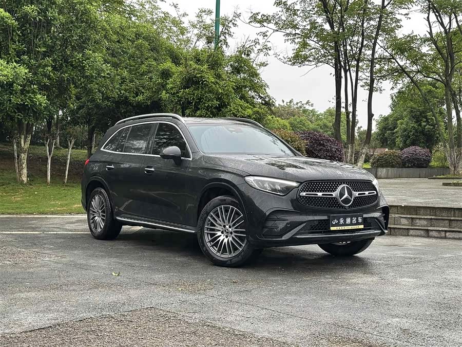 Mercedes-Benz GLC 2025