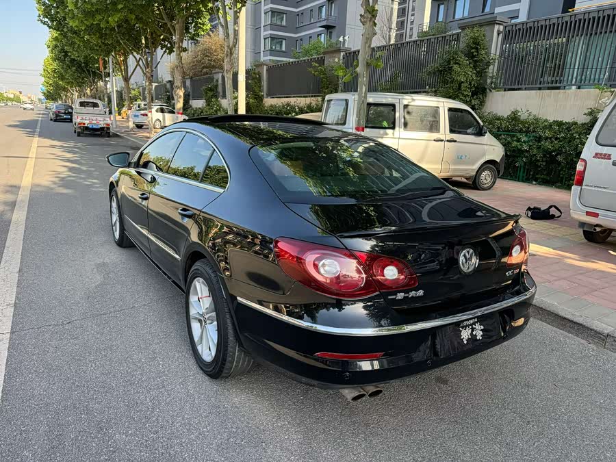 Volkswagen CC 2011