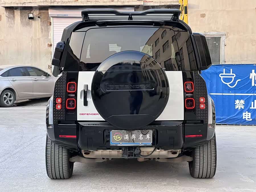 Land Rover Defender 2021