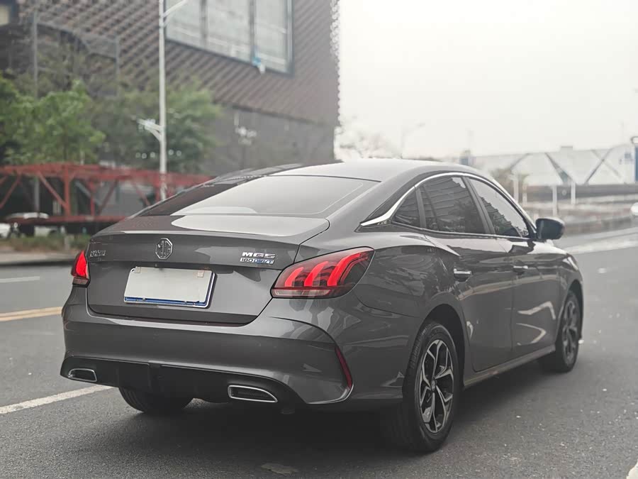 MG MG5 2022