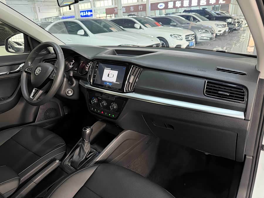 Skoda Kamiq 2023 — фото 18