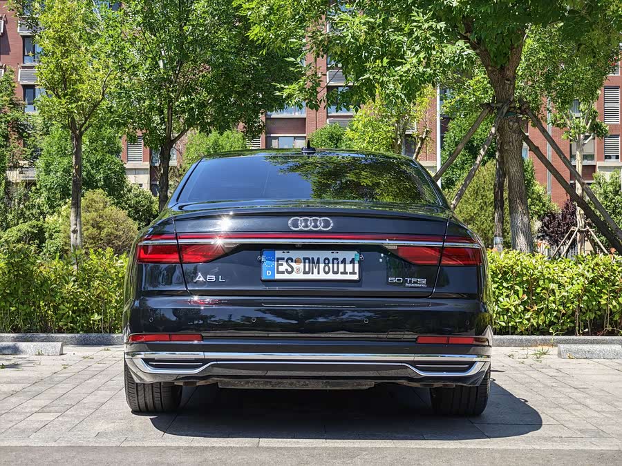 Audi A8 2021 — фото 15