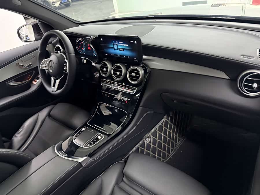 Mercedes-Benz GLC 2021 — фото 20