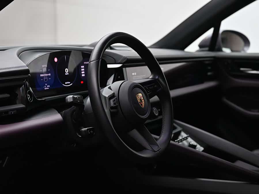 Porsche Macan New Energy 2024 — фото 8