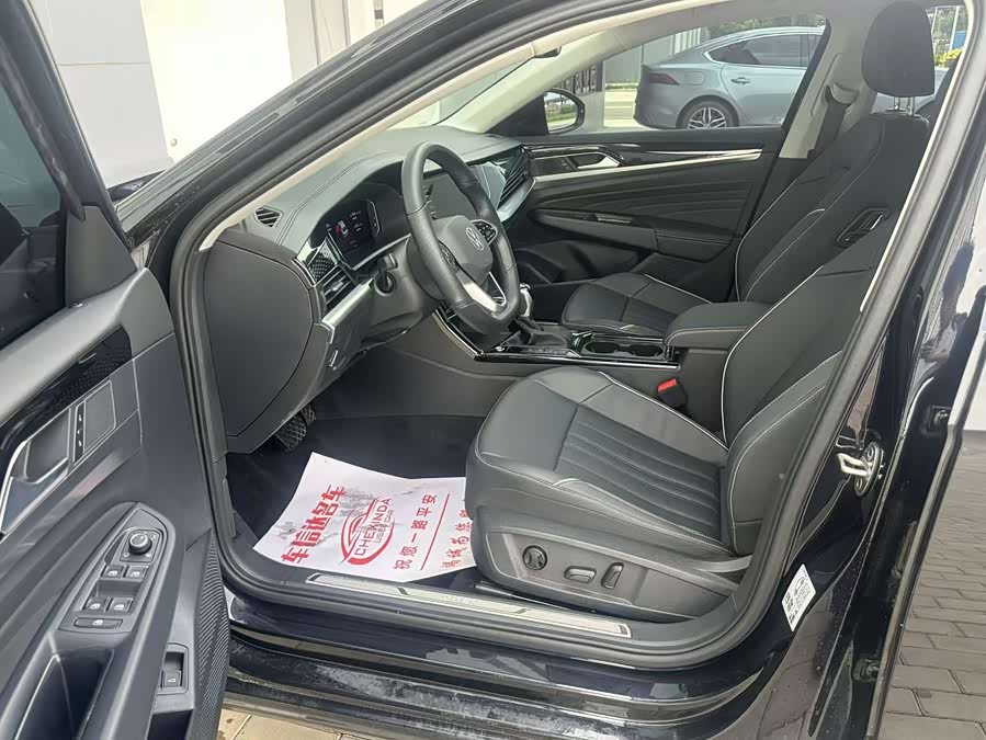 Volkswagen Passat Plug-In Hybrid 2023
