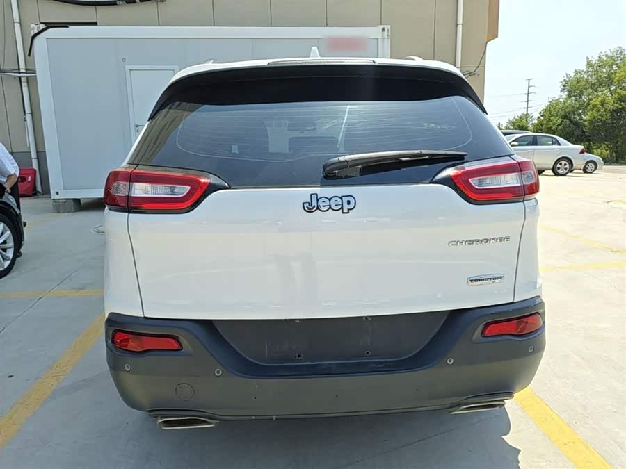 Jeep Cherokee 2016