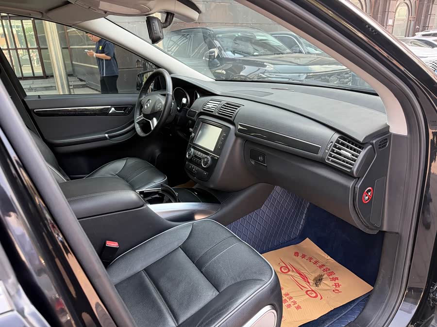 Mercedes-Benz R-Class 2015 — фото 16