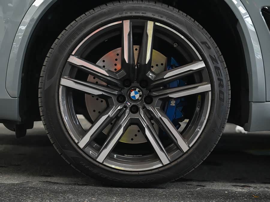 BMW X5 M 2023 — фото 10