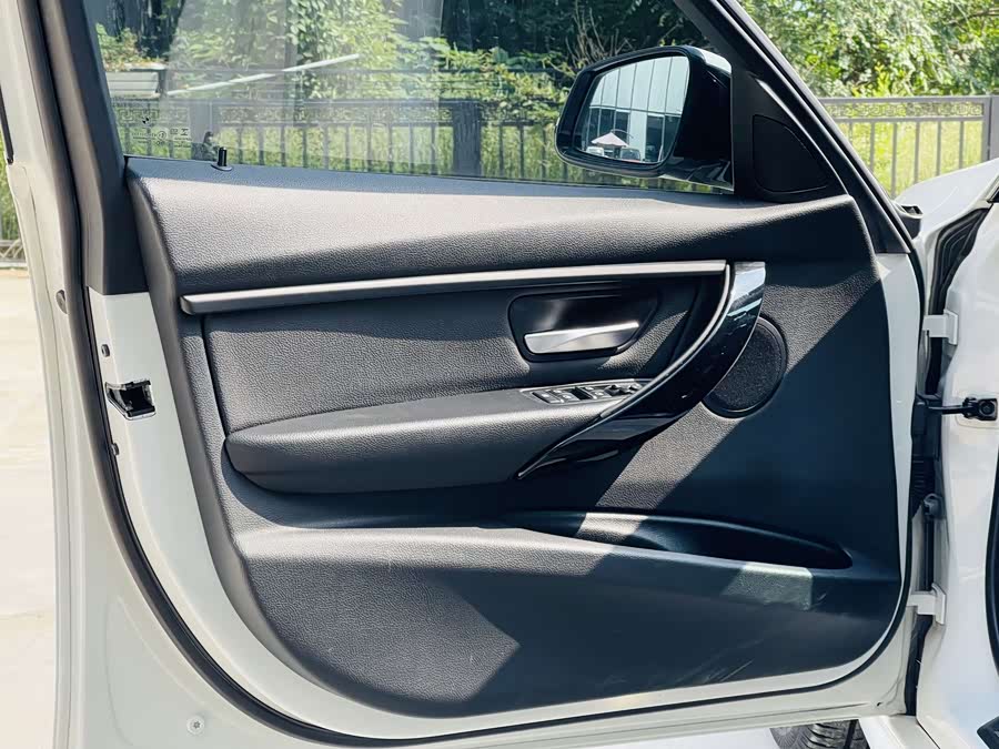 BMW 3 Series 2019