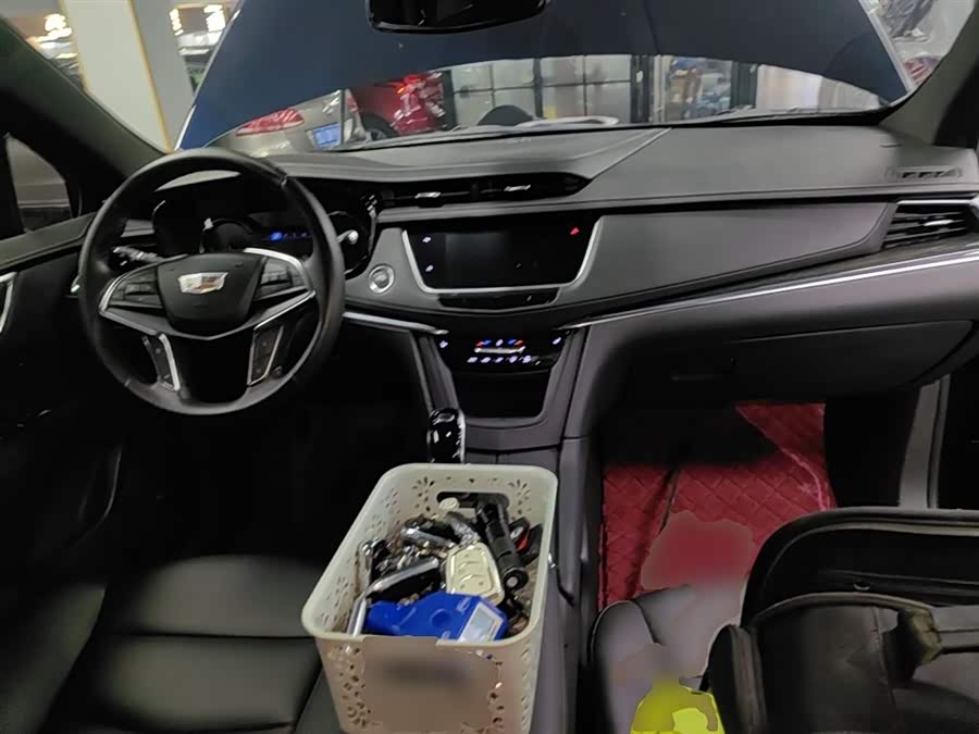 Cadillac XT5 2022 — фото 10