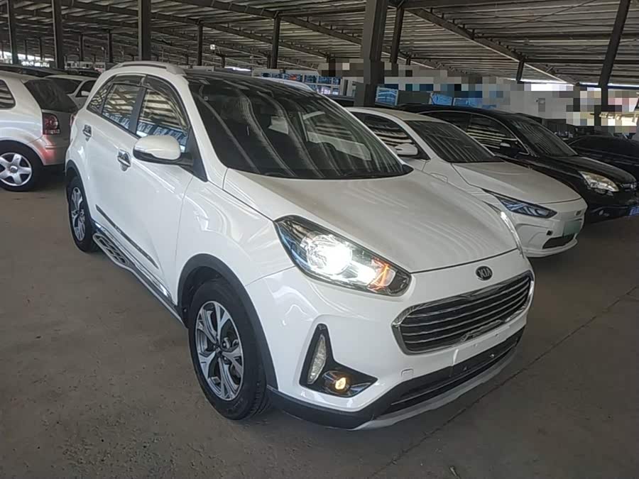Kia KX3 Proud Running 2017