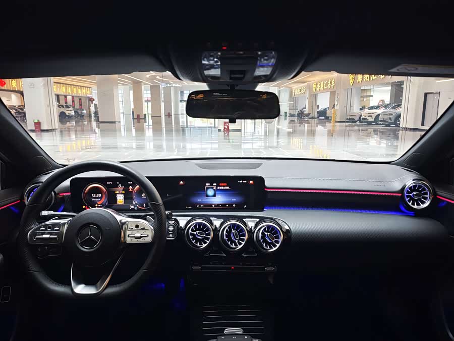 Mercedes-Benz A-Class 2022 — фото 14