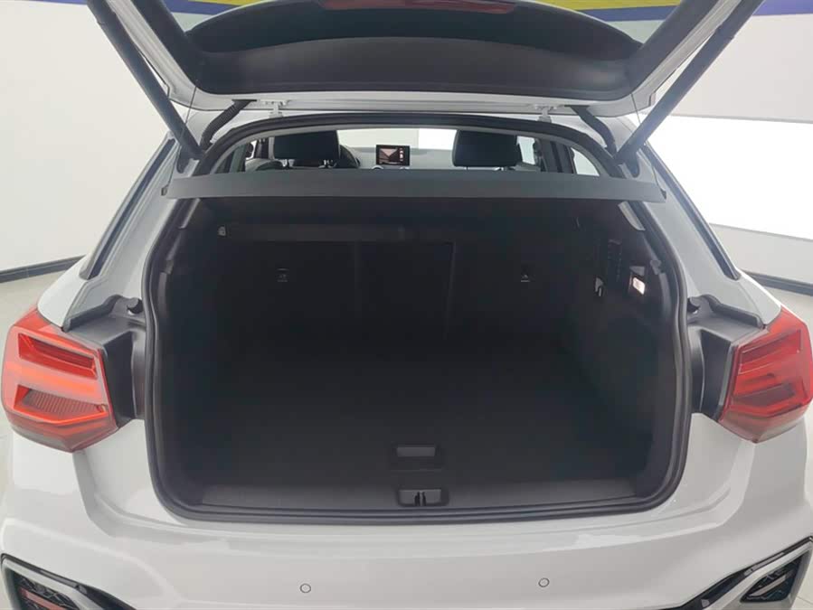 Audi Q2L 2024