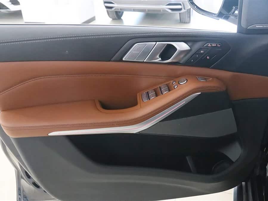 BMW X7 2022 — фото 14