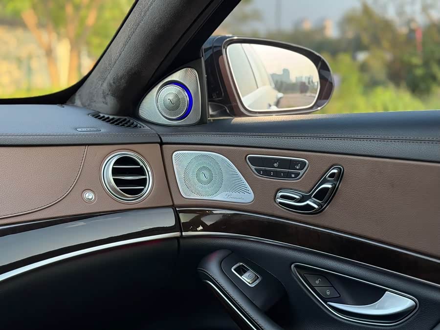 Mercedes-Benz Maybach S-Class 2019 — фото 12