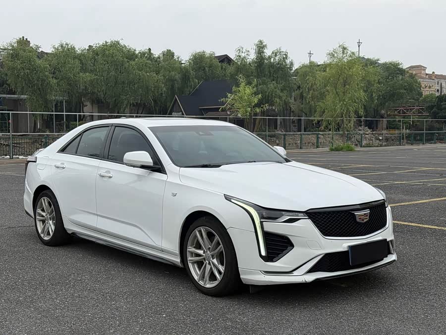 Cadillac CT4 2021