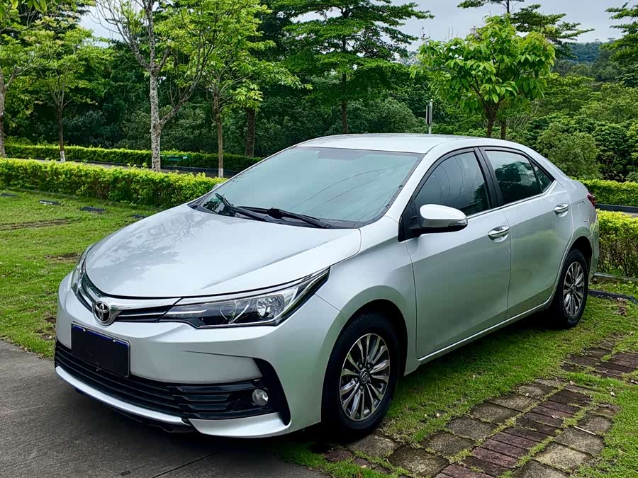 Toyota Corolla 2017 — фото 42