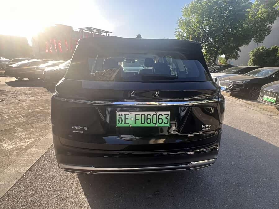 Hongqi HS7 PHEV 2025