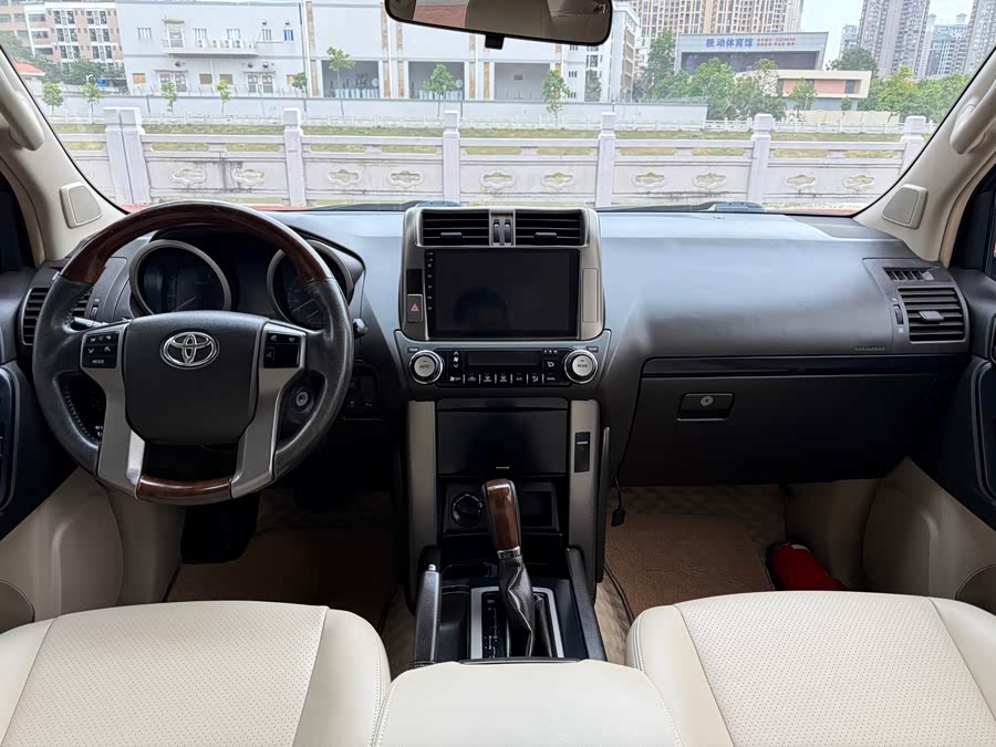 Toyota Prado 2010