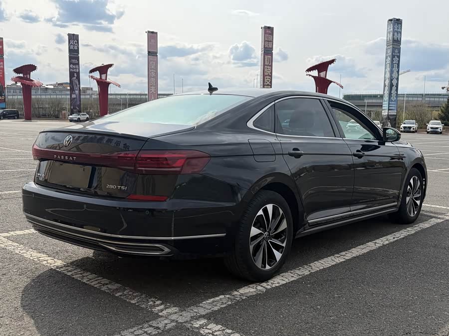 Volkswagen Passat 2022