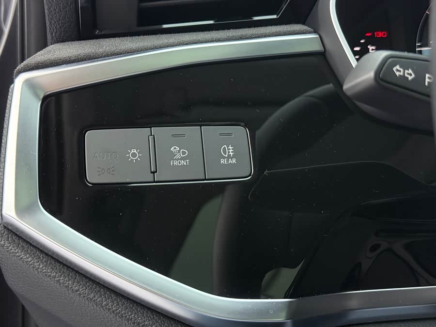 Audi Q3 2022 — фото 19