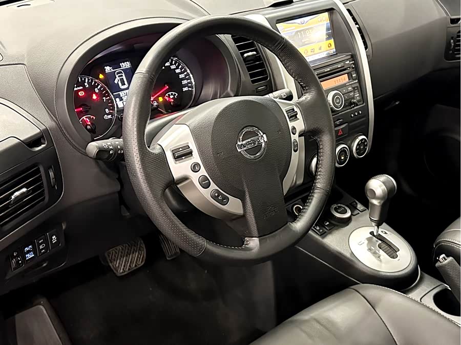 Nissan X-Trail 2012