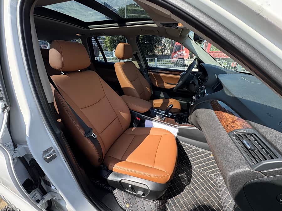 BMW X3 2014 — фото 11