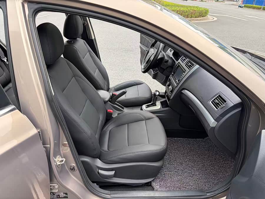 Dongfeng Jingyi S50 2014