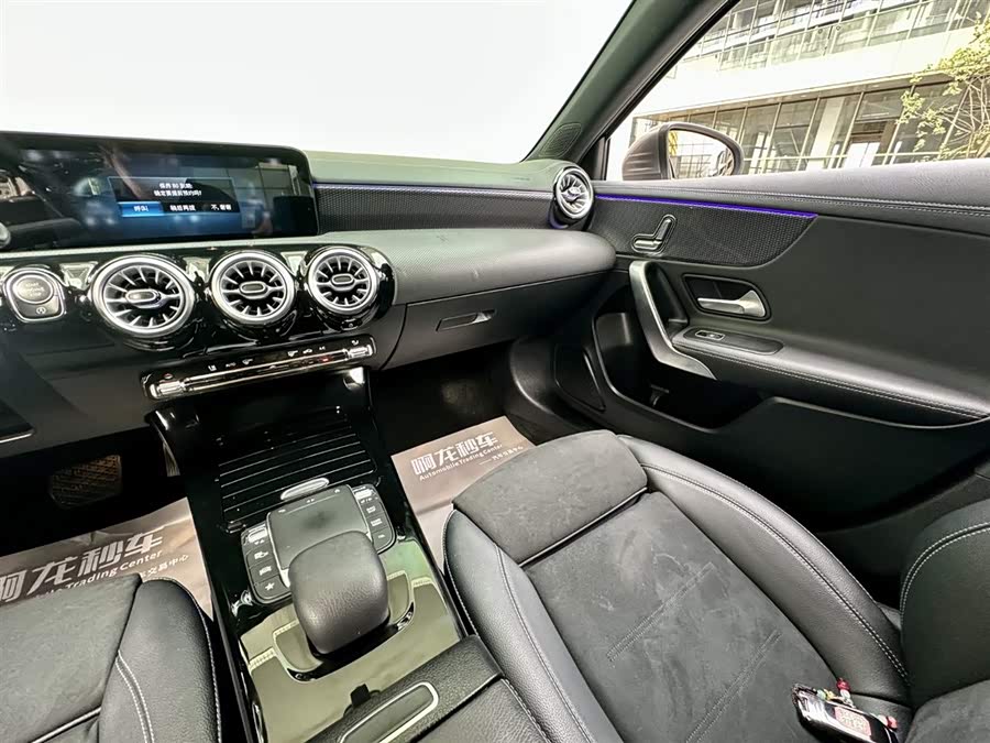 Mercedes-Benz A-Class 2022 — фото 14