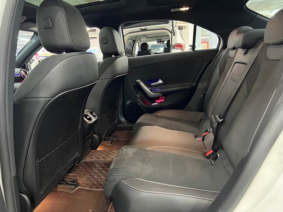 Mercedes-Benz A-Class 2022 — фото 16