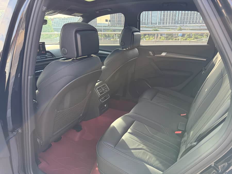 Audi Q5L 2023