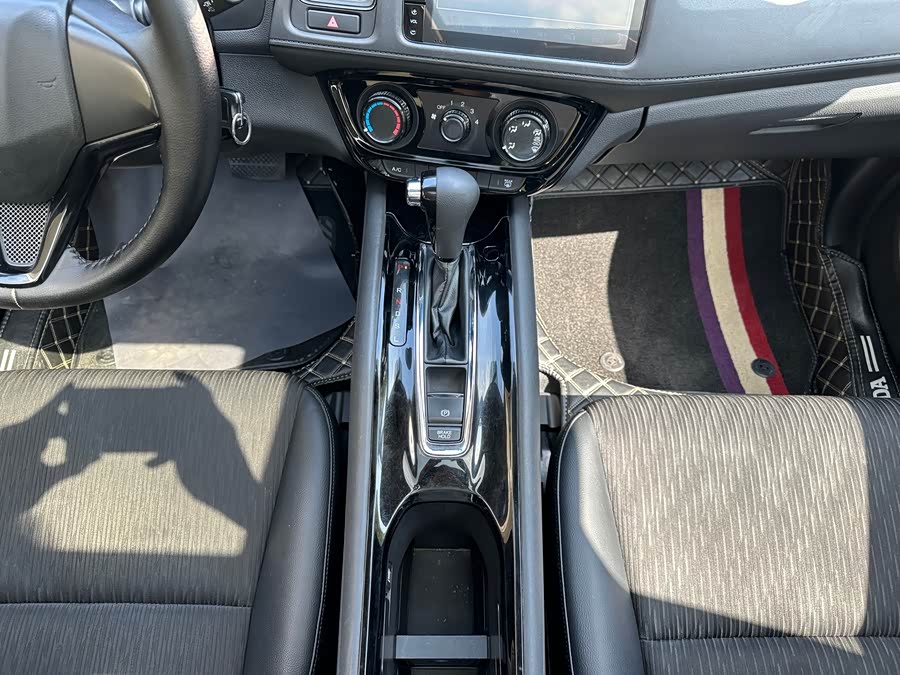 Honda Vezel 2020 — фото 12