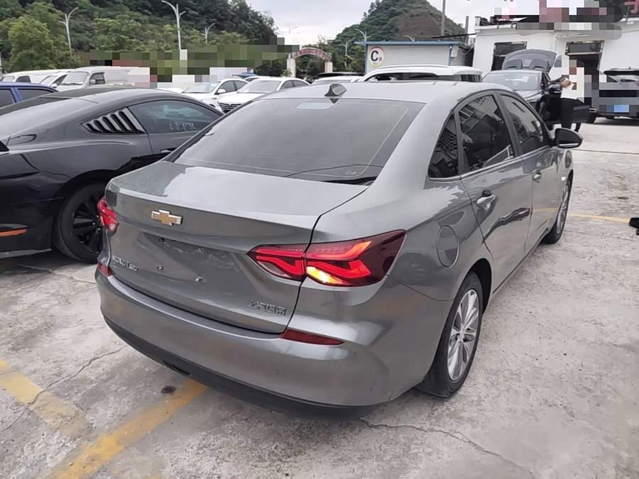 Chevrolet Cruze 2021
