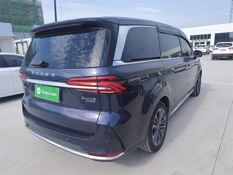 Roewe iMAX8 2021