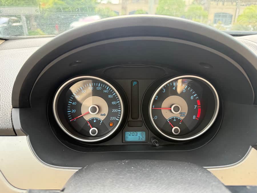 Buick Excelle 2011