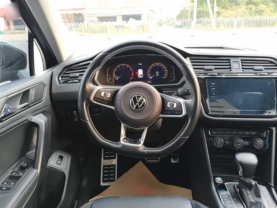 Volkswagen Tiguan L 2021