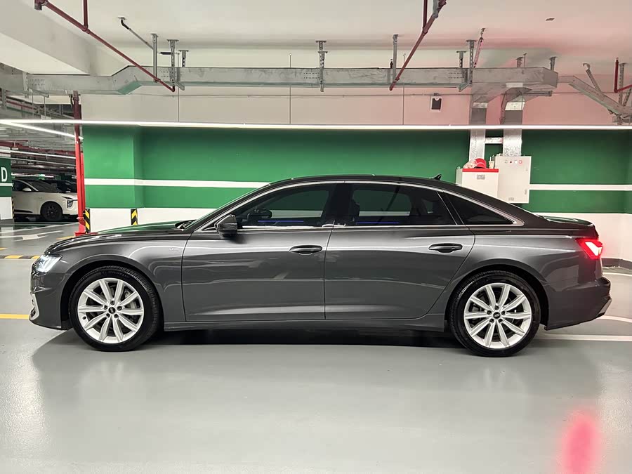 Audi A6L 2023