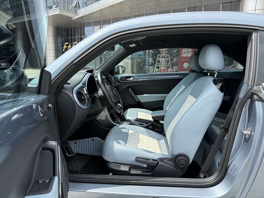 Volkswagen Beetle 2018