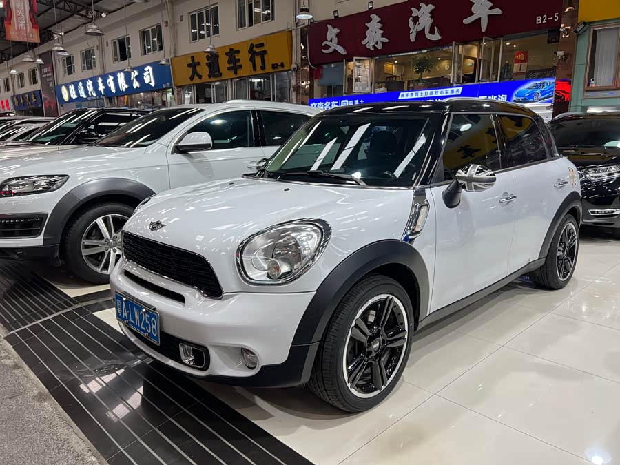 MINI Countryman 2012