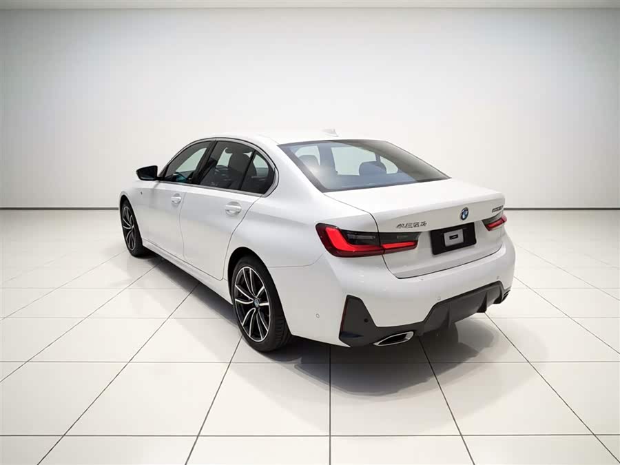 BMW 3 Series 2024