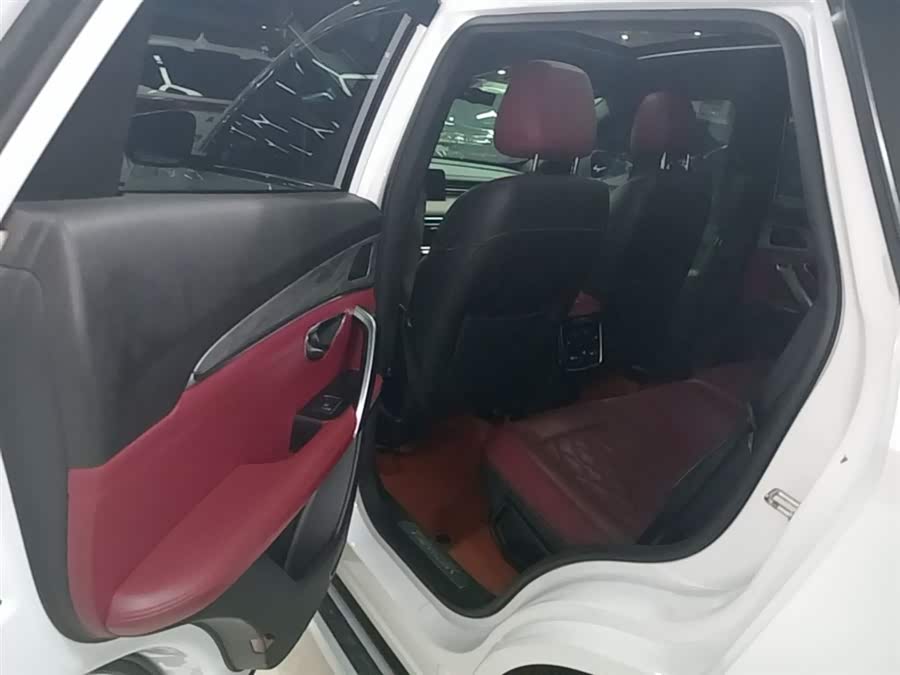 Jetour Jietu X70 PLUS 2023 — фото 17