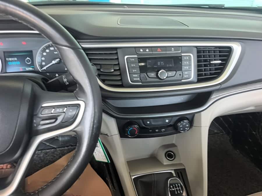 Buick Excelle GT 2019 — фото 10
