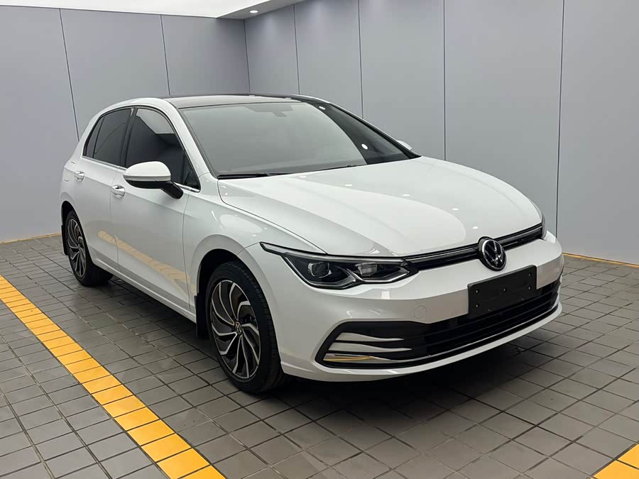 Volkswagen Golf 2021